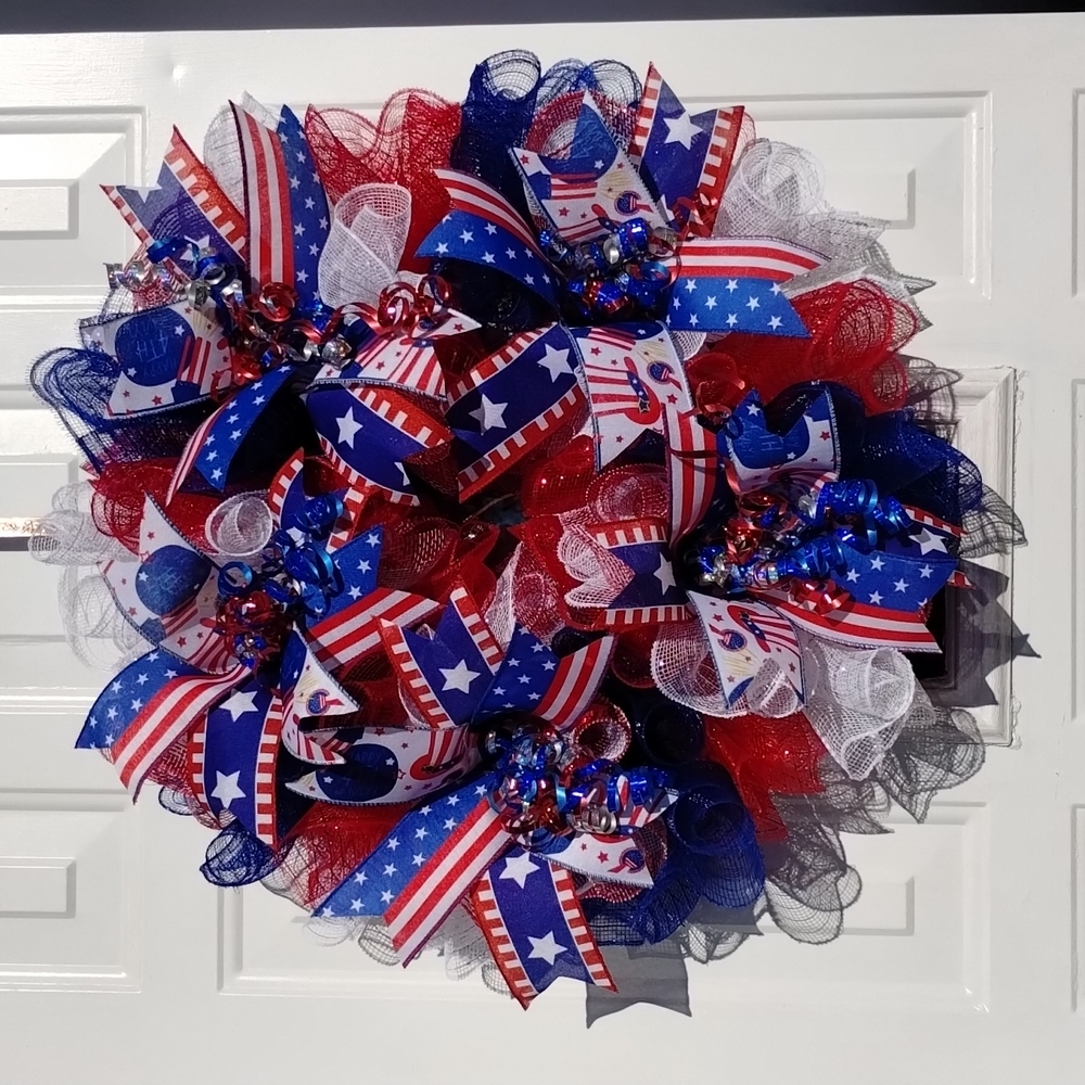 Patriotic Flag Wreath 22"